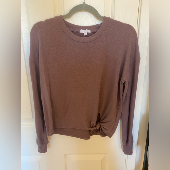 Beyond Yoga Smarten Up Pullover in Silverberry - Picture 2 of 5